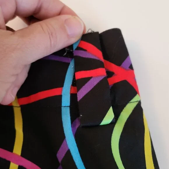 Loudmouth Golf Shorts Bermuda Womens Size 10 Colorful Squiggle Pattern Abstract - Picture 4 of 11